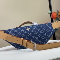 【顶级原单】【Rush Bumbag 腰包】M27640 蓝色牛仔/刺绣(花卉)运动型的Rush Bumbag由Mono 【顶级原单】【Rush Bumbag 腰包】M27640 蓝色牛仔/刺绣(花卉)运动型的Rush Bumbag由Mono