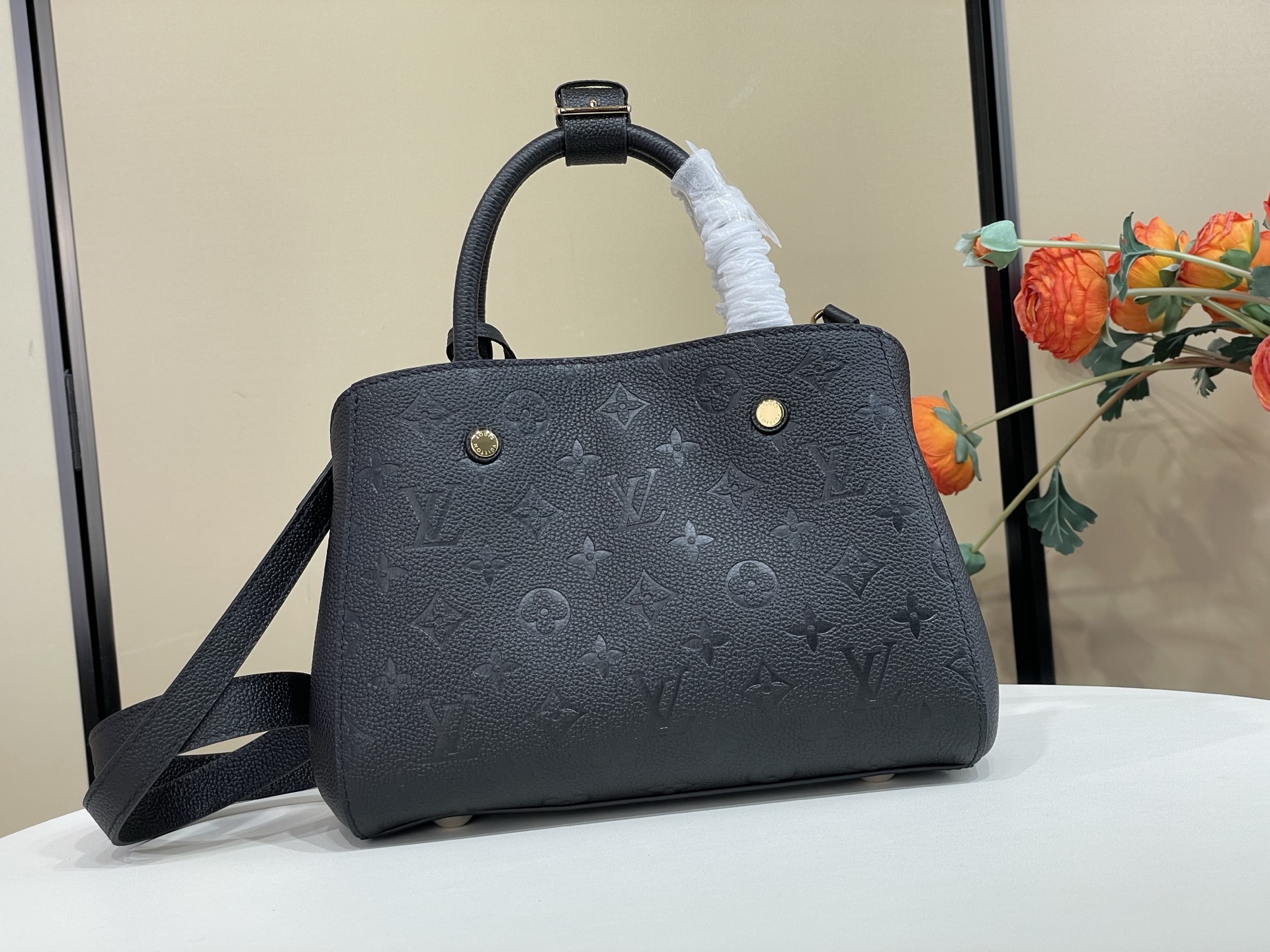 【顶级原单】【MONTAIGNE BB 手袋】M41053黑色压花（蒙田）  是活力四射的商务女士的理想之选 富有立体感