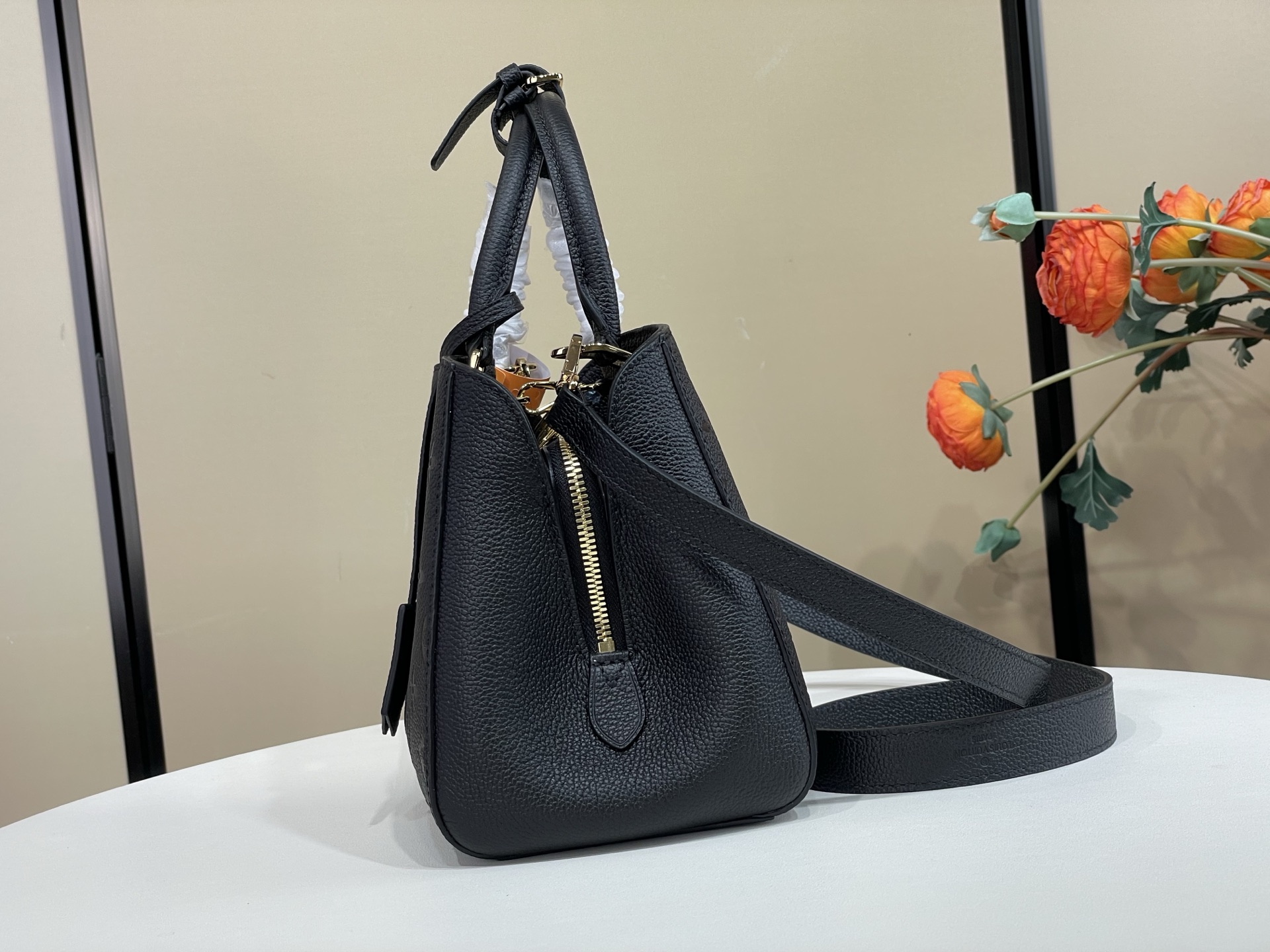 【顶级原单】【MONTAIGNE BB 手袋】M41053黑色压花（蒙田）  是活力四射的商务女士的理想之选 富有立体感