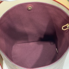 【顶级原单】【All In 中号水桶手袋】M29628老花 采用 Monogram 帆布塑造水桶包构型,其充裕空间可轻 【顶级原单】【All In 中号水桶手袋】M29628老花 采用 Monogram 帆布塑造水桶包构型,其充裕空间可轻