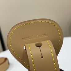 【顶级原单】【All In 中号水桶手袋】M29628老花 采用 Monogram 帆布塑造水桶包构型,其充裕空间可轻 【顶级原单】【All In 中号水桶手袋】M29628老花 采用 Monogram 帆布塑造水桶包构型,其充裕空间可轻
