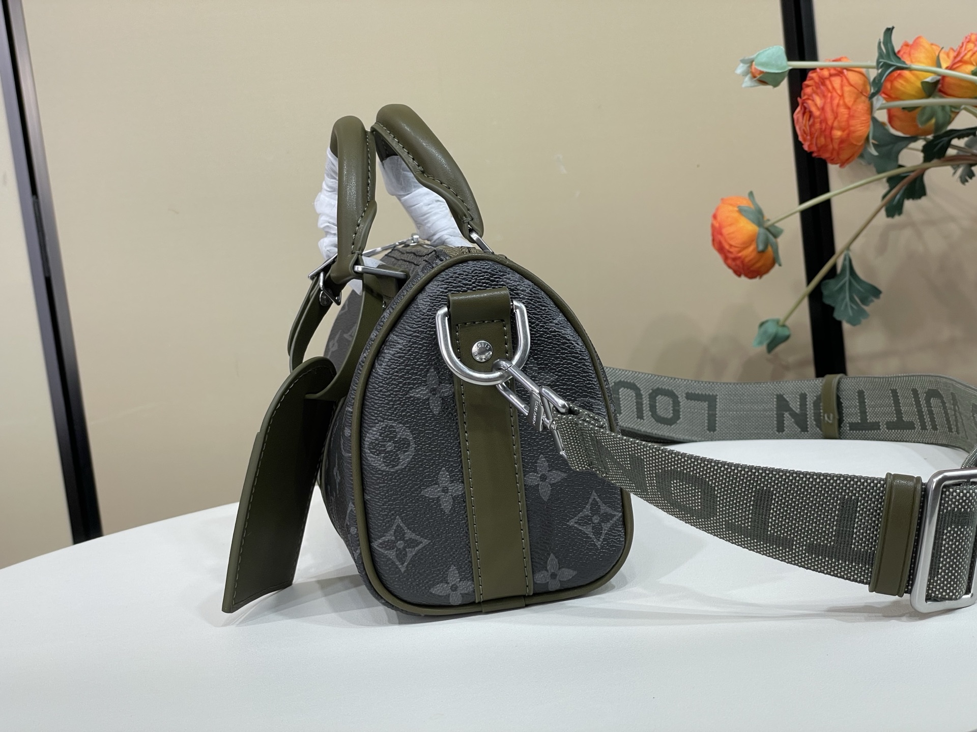 【顶级原单】【KEEPALL BANDOULIÈRE 25 手袋】M28638 黑花/绿色 本款 Keepall Ban 【顶级原单】【KEEPALL BANDOULIÈRE 25 手袋】M28638 黑花/绿色 本款 Keepall Ban