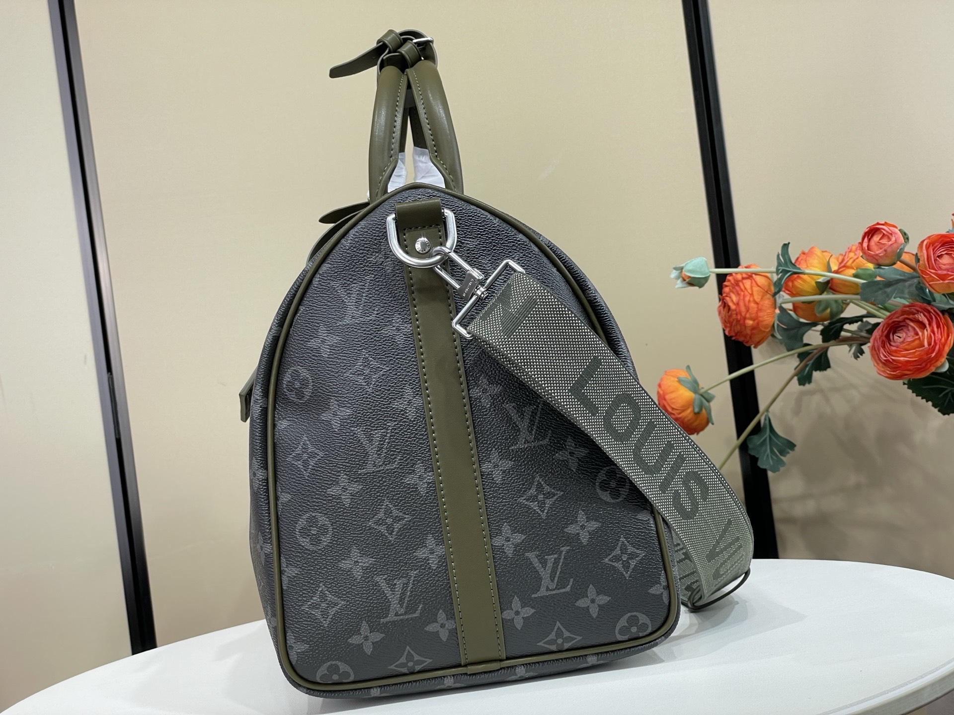 【顶级原单】【KEEPALL BANDOULIÈRE 45 旅行袋】M28837 黑花/绿色 本款 Keepall Ba