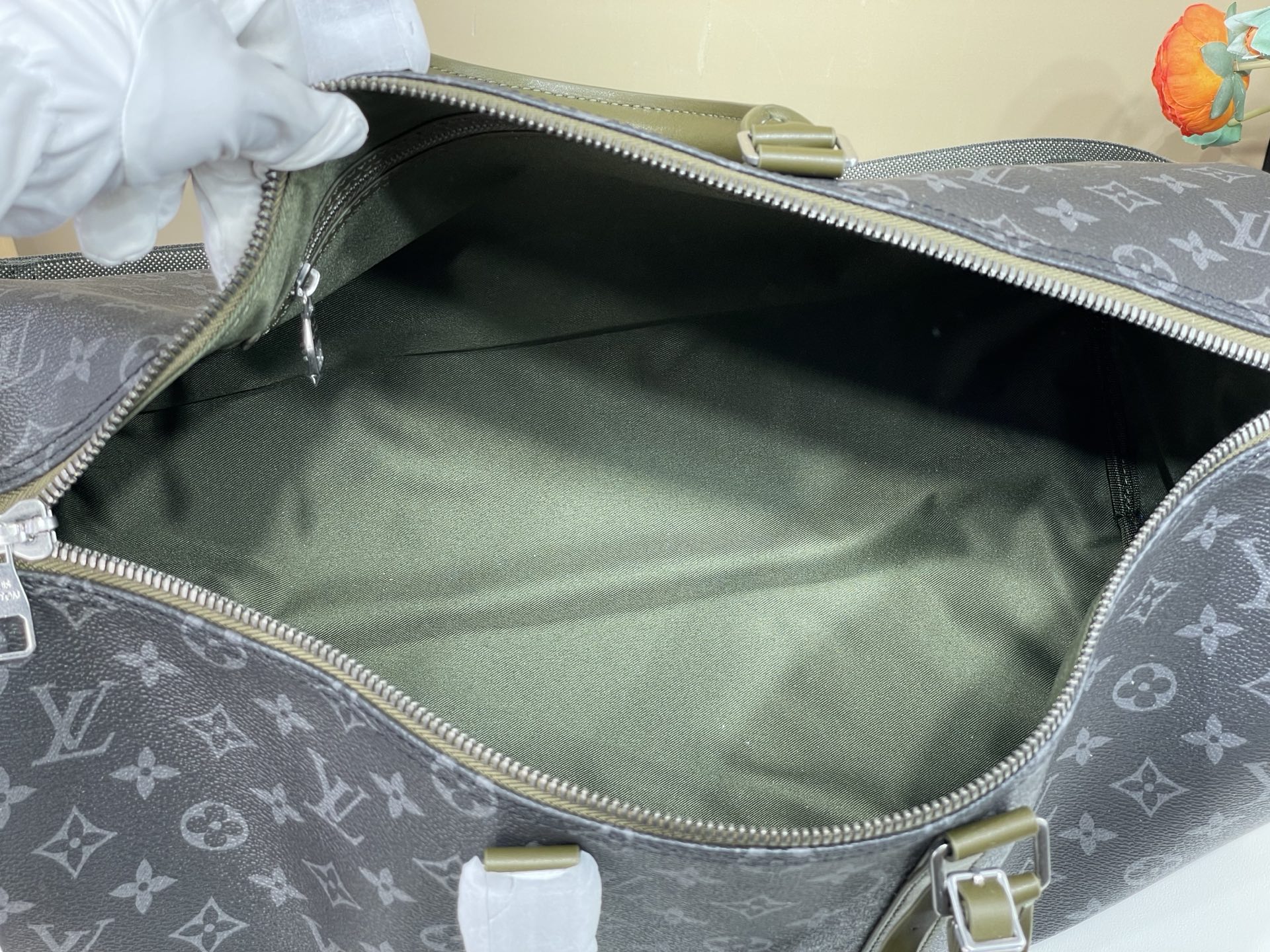 【顶级原单】【KEEPALL BANDOULIÈRE 45 旅行袋】M28837 黑花/绿色 本款 Keepall Ba