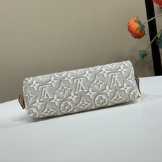 【顶级原单】【POCHETTE COSMÉTIQUE 小号化妆包】M2A320 白色 M2A419 粉色(提花)本款 P 【顶级原单】【POCHETTE COSMÉTIQUE 小号化妆包】M2A320 白色 M2A419 粉色(提花)本款 P