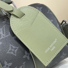 【KEEPALL BANDOULIÈRE 25 手袋】M28638 黑花/绿色 本款 Keepall Bandouliè 【KEEPALL BANDOULIÈRE 25 手袋】M28638 黑花/绿色 本款 Keepall Bandouliè