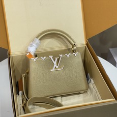【顶级原单】【Sac Capucines Mini手袋】M14201 香槟金(花卉白贝母)这款独家Capucines迷你 【顶级原单】【Sac Capucines Mini手袋】M14201 香槟金(花卉白贝母)这款独家Capucines迷你