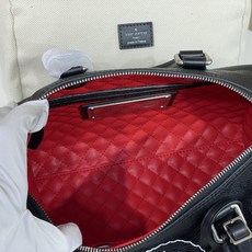 【顶级原单】【Speedy Bandoulière 30 手袋】M26177 黑色/红色 Speedy Bandou 【顶级原单】【Speedy Bandoulière 30 手袋】M26177 黑色/红色 Speedy Bandou