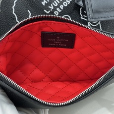 【顶级原单】【Speedy Bandoulière 30 手袋】M26177 黑色/红色 Speedy Bandou 【顶级原单】【Speedy Bandoulière 30 手袋】M26177 黑色/红色 Speedy Bandou
