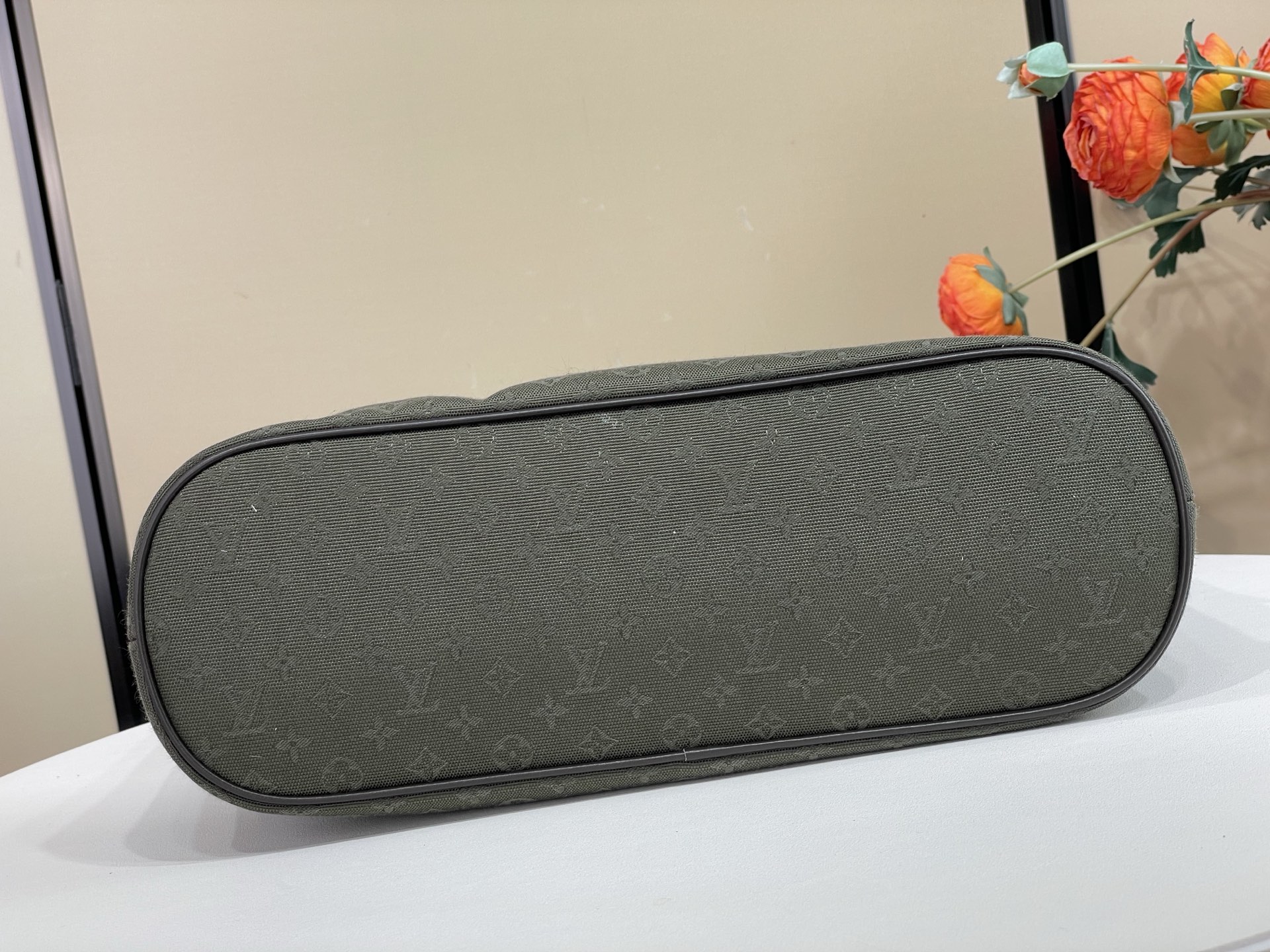 【顶级原单】【Lucille 大号中古手提袋】 M92609 M92679 M92681 M92683 M92677 绿