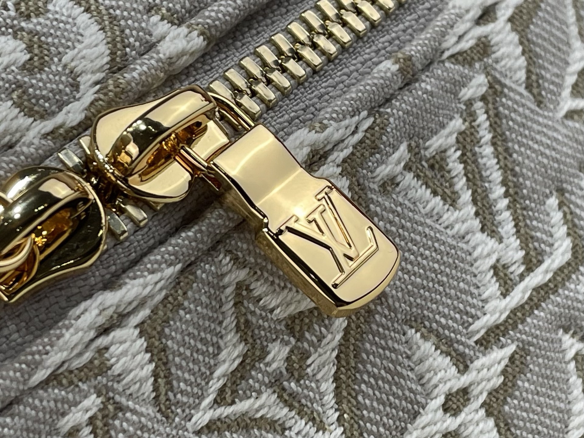 【顶级原单】【NICE 迷你化妆包】 m29667 粉色/提花 本款 Nice 迷你化妆包取材 Monogram Emb
