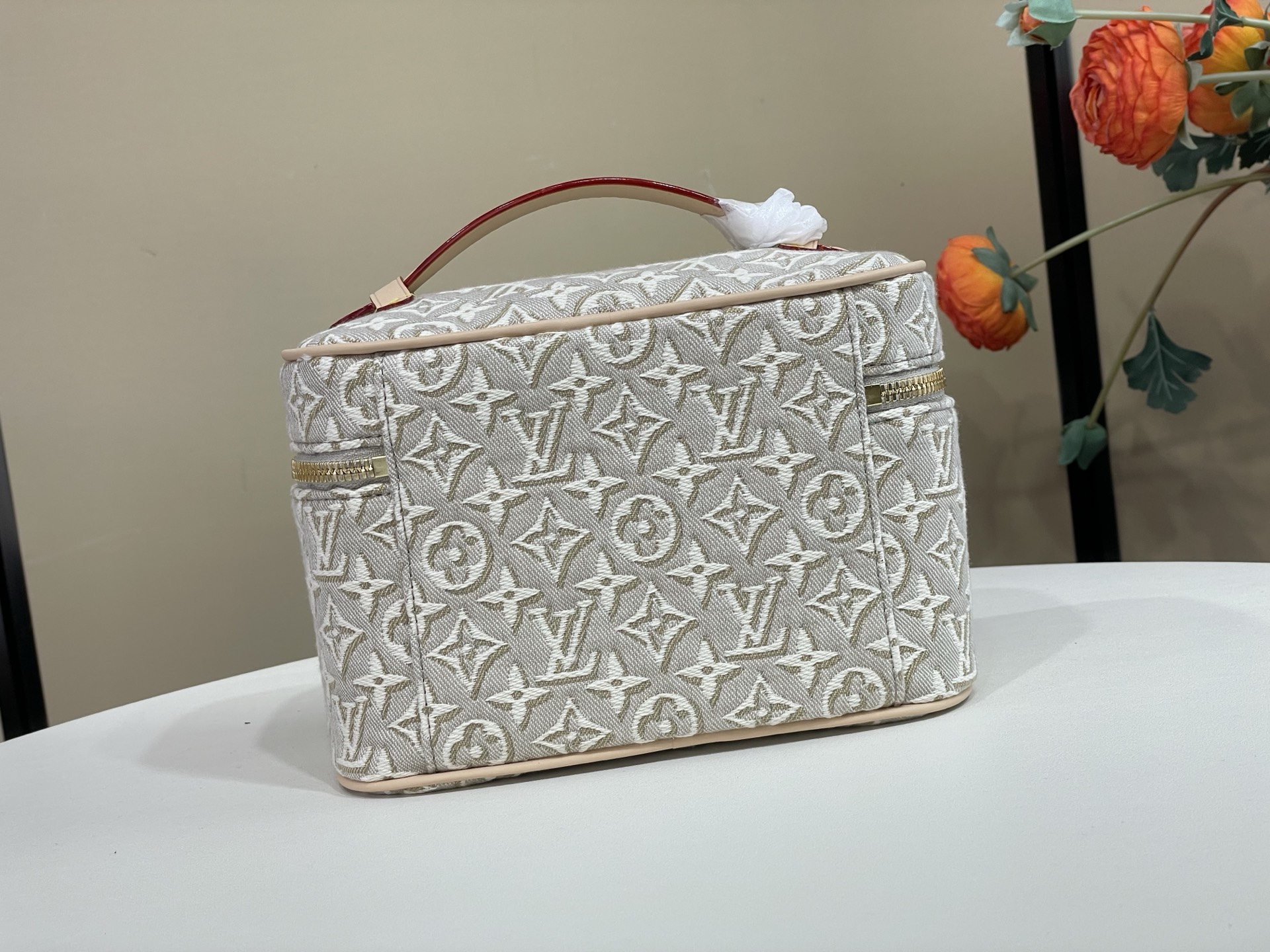 【顶级原单】【NICE 迷你化妆包】 m29667 粉色/提花 本款 Nice 迷你化妆包取材 Monogram Emb