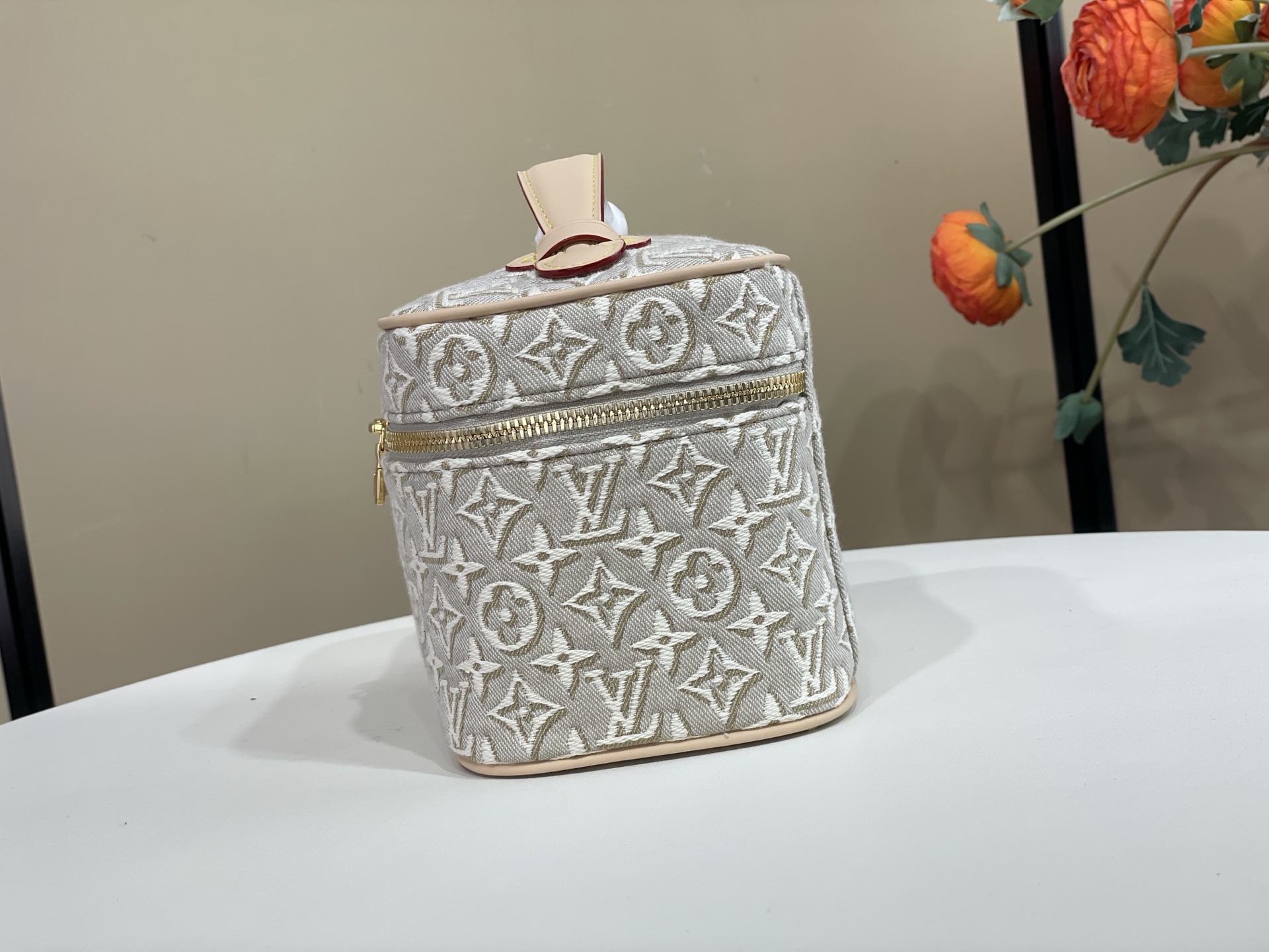 【顶级原单】【NICE 迷你化妆包】 m29667 粉色/提花 本款 Nice 迷你化妆包取材 Monogram Emb