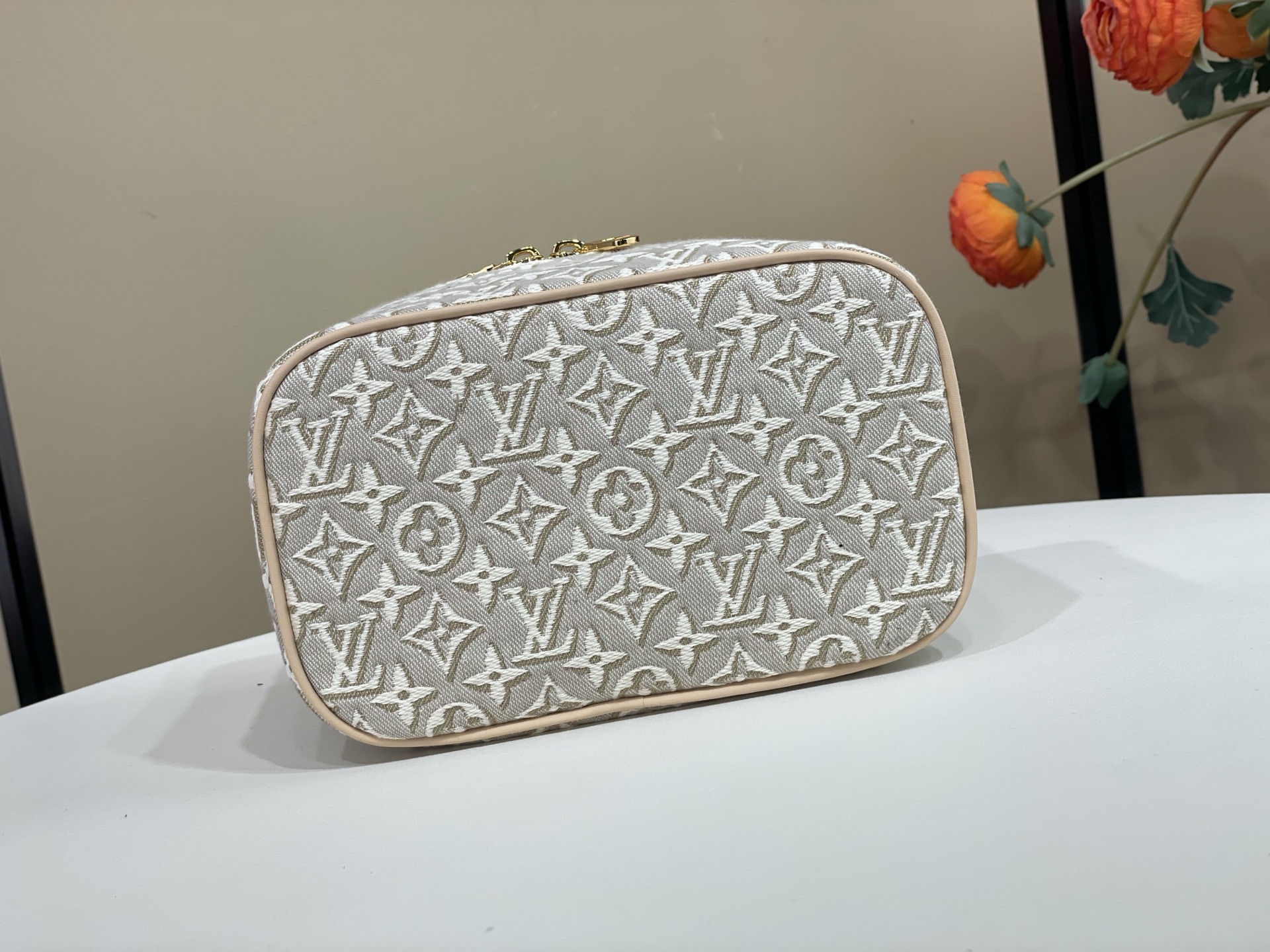 【顶级原单】【NICE 迷你化妆包】 m29667 粉色/提花 本款 Nice 迷你化妆包取材 Monogram Emb