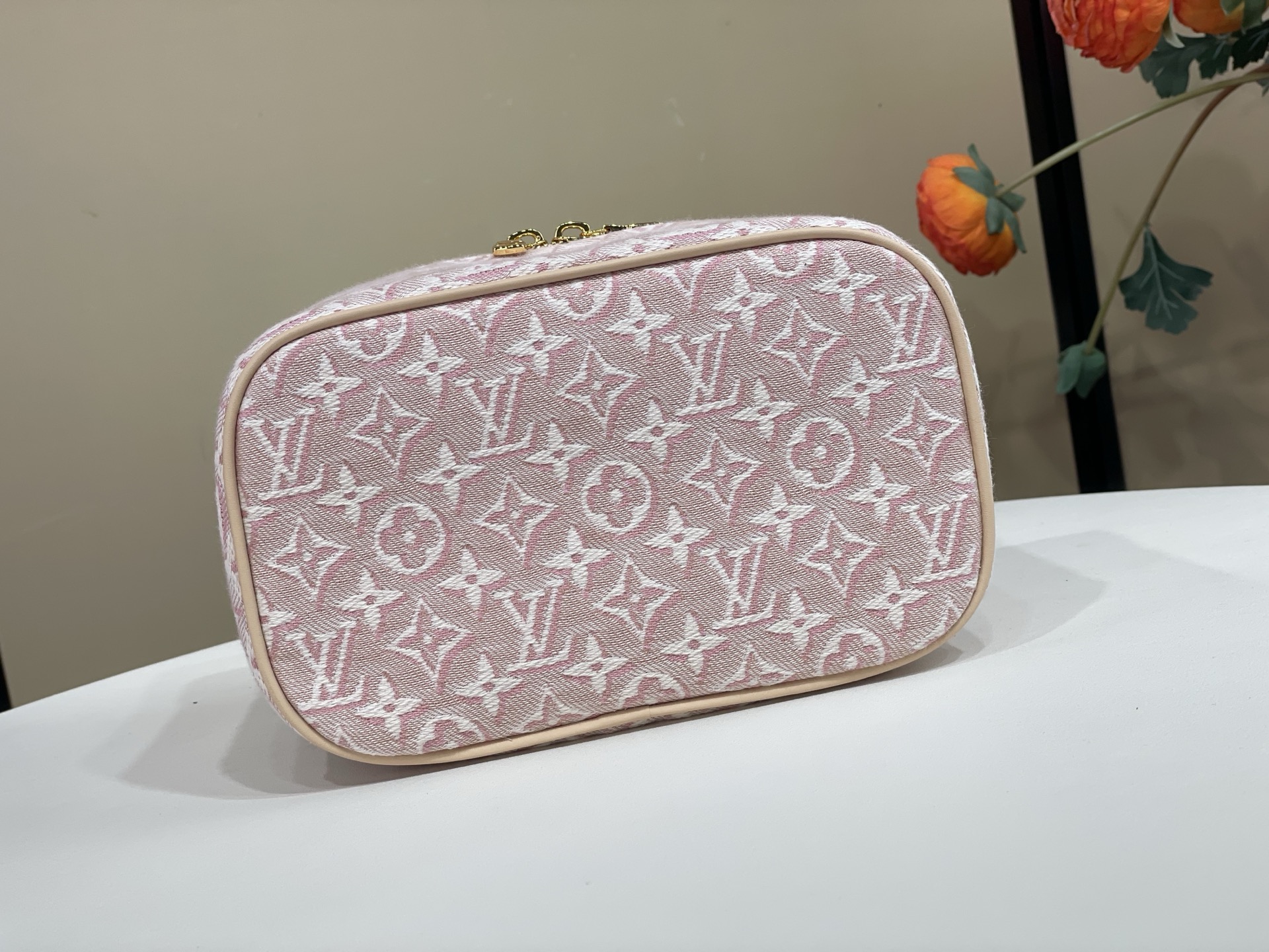 【顶级原单】【NICE 迷你化妆包】 m29667 粉色/提花 本款 Nice 迷你化妆包取材 Monogram Emb