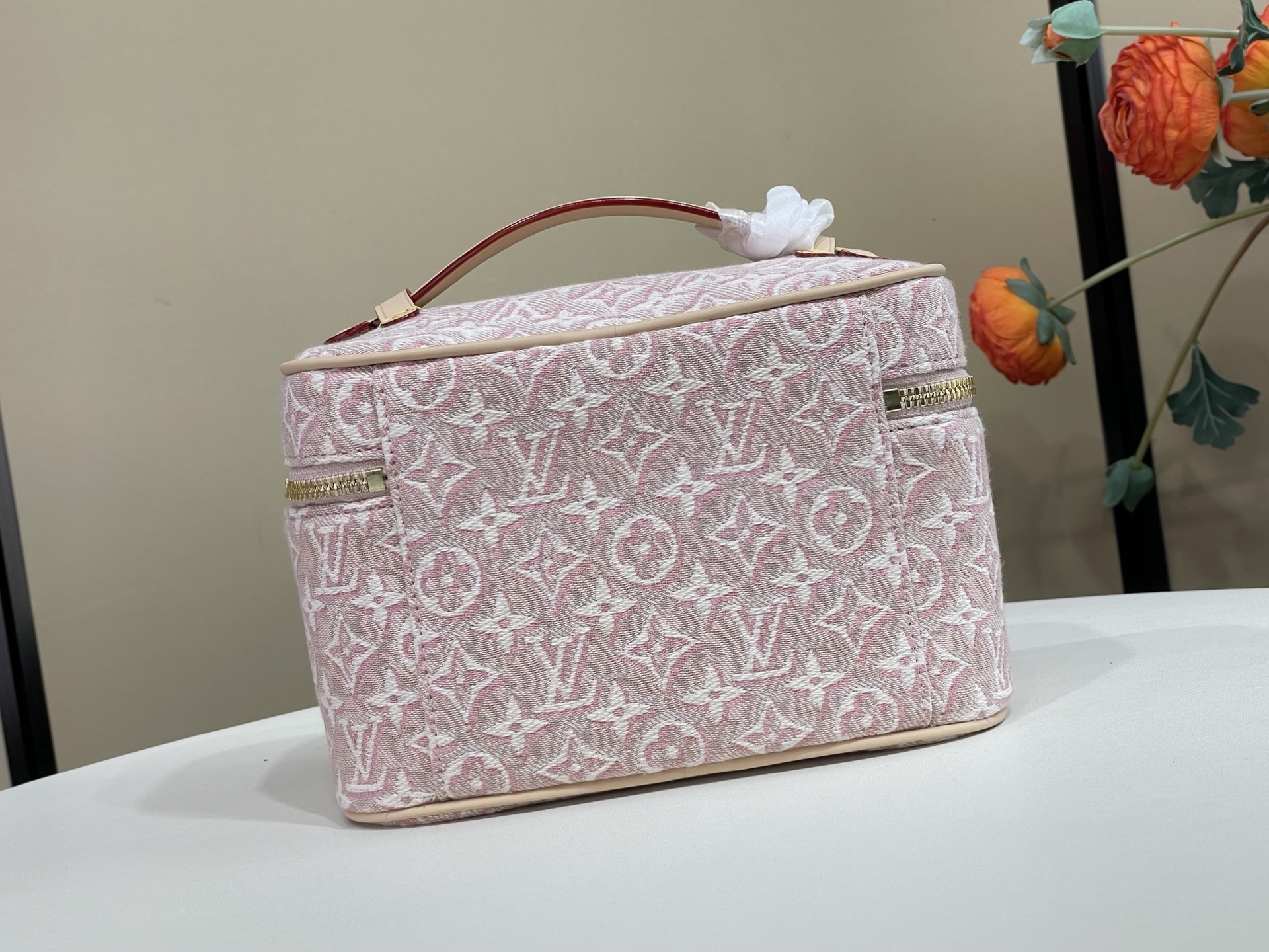 【顶级原单】【NICE 迷你化妆包】 m29667 粉色/提花 本款 Nice 迷你化妆包取材 Monogram Emb
