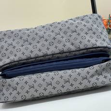 【顶级原单】【SAUMUR 双子星大号中古手袋 】M42352 蓝色 M42351 绿色 M42350 蓝白色(牛仔)采 【顶级原单】【SAUMUR 双子星大号中古手袋 】M42352 蓝色 M42351 绿色 M42350 蓝白色(牛仔)采