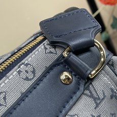 【顶级原单】【SAUMUR 双子星大号中古手袋 】M42352 蓝色 M42351 绿色 M42350 蓝白色(牛仔)采 【顶级原单】【SAUMUR 双子星大号中古手袋 】M42352 蓝色 M42351 绿色 M42350 蓝白色(牛仔)采