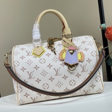 【顶级原单】M2A038✨‼️LV Crafty 系列呈现精巧 Speedy Bandoulière 手袋,致意夏日妙趣 【顶级原单】M2A038✨‼️LV Crafty 系列呈现精巧 Speedy Bandoulière 手袋,致意夏日妙趣