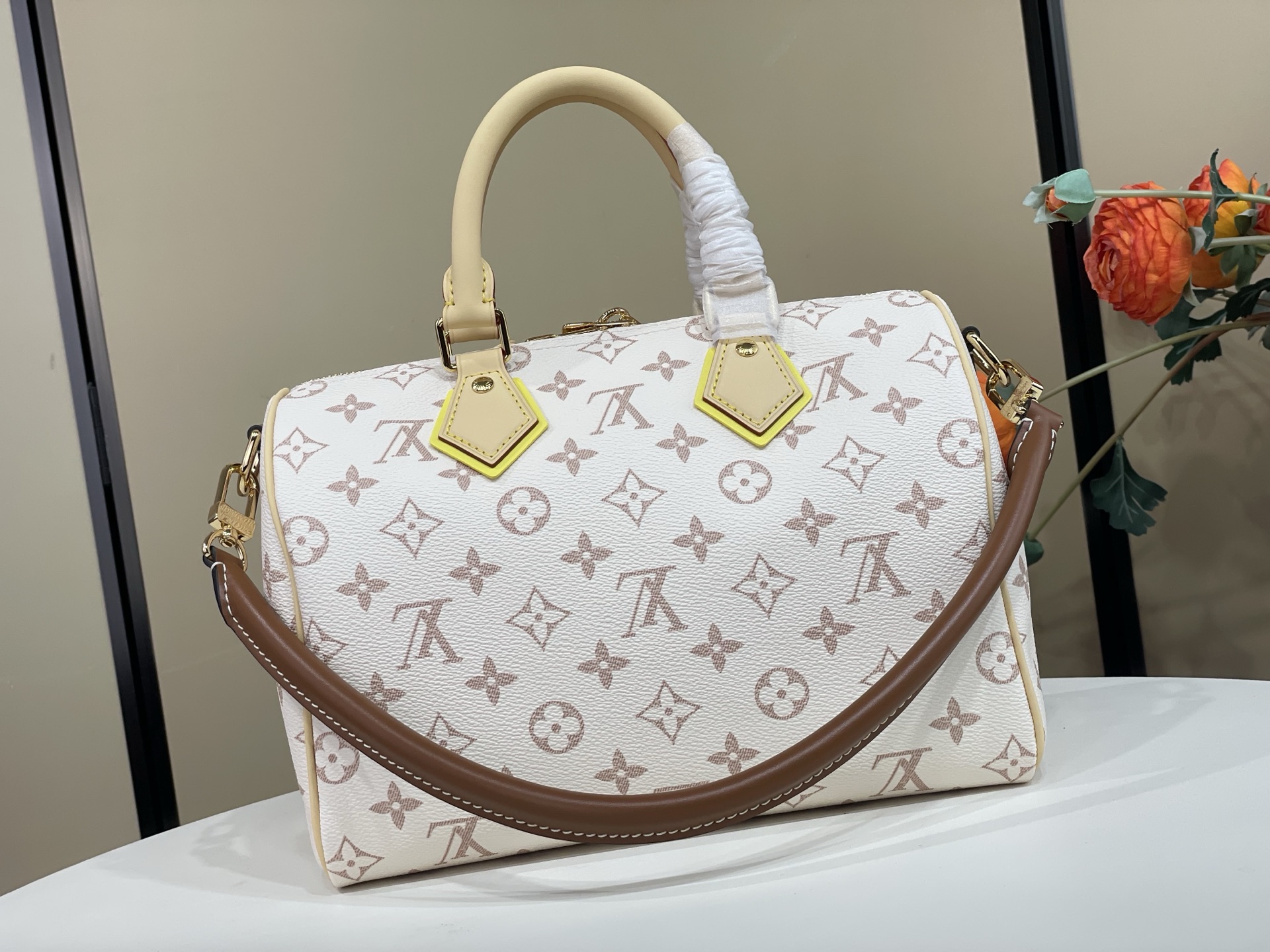 【顶级原单】M2A038✨‼️LV Crafty 系列呈现精巧 Speedy Bandoulière 手袋，致意夏日妙趣