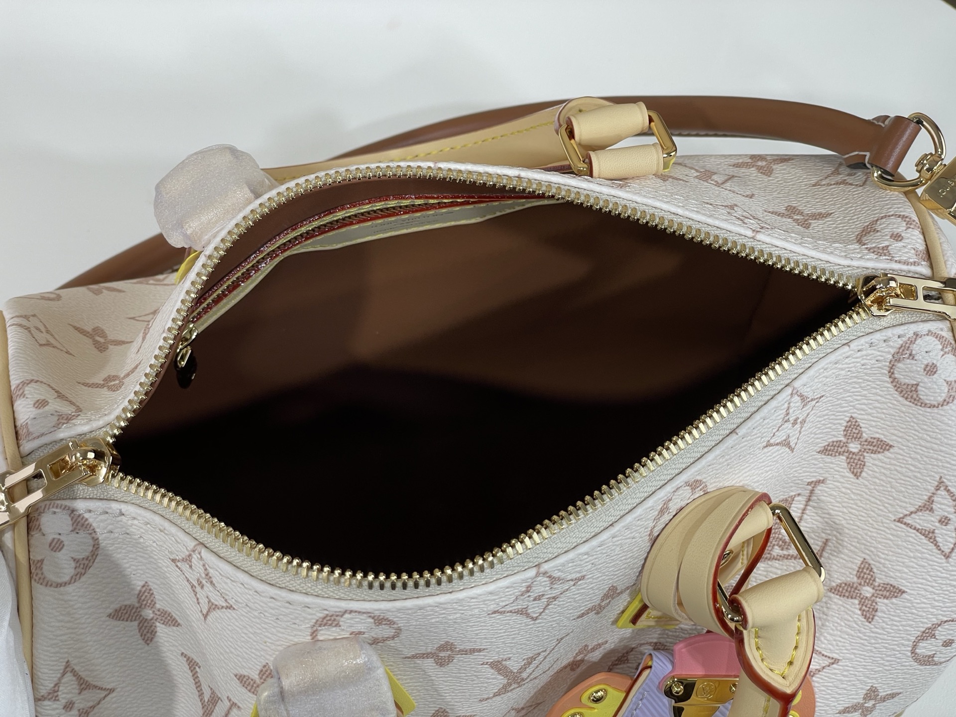 【顶级原单】M2A038✨‼️LV Crafty 系列呈现精巧 Speedy Bandoulière 手袋，致意夏日妙趣