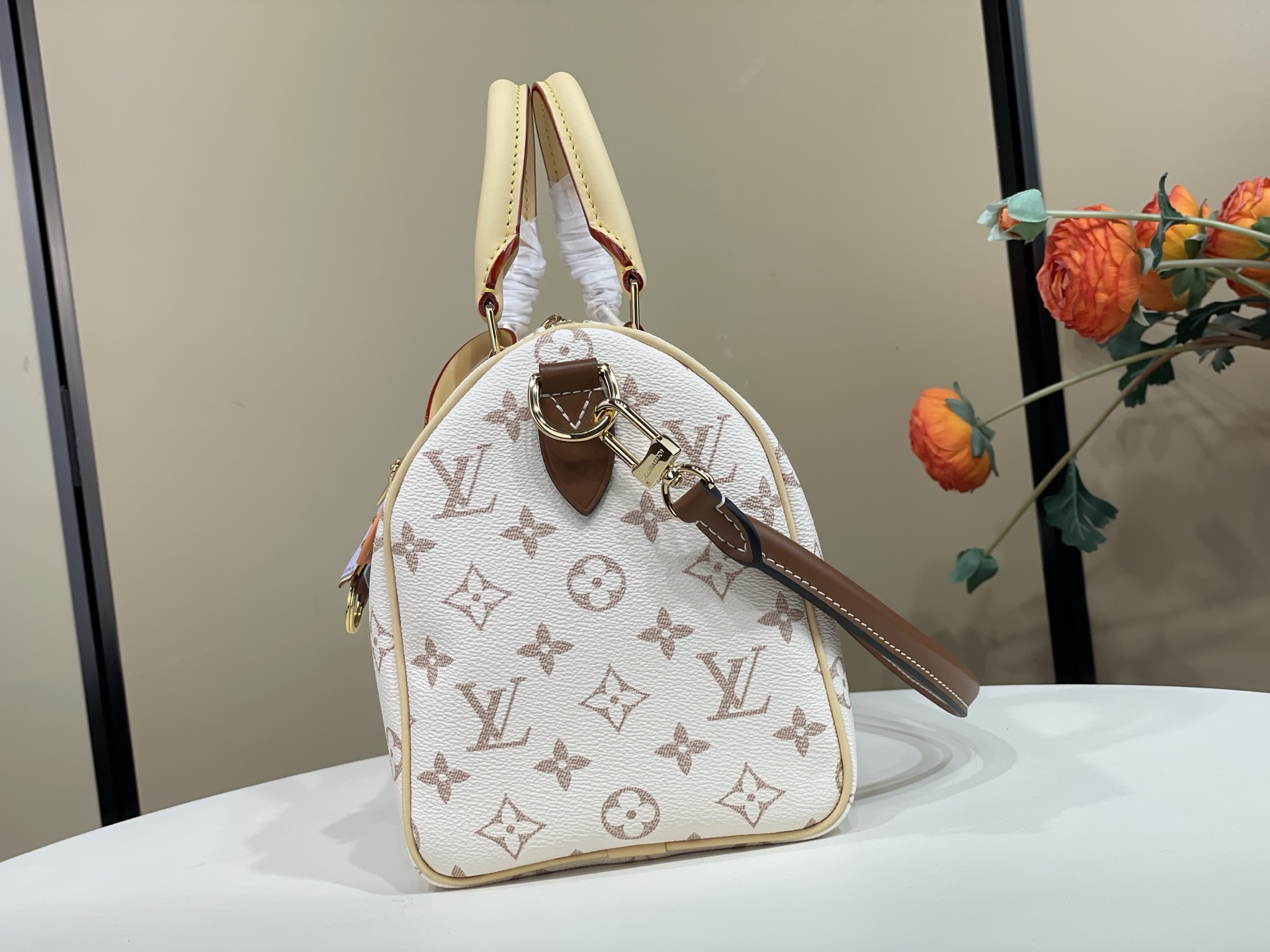 【顶级原单】M2A038✨‼️LV Crafty 系列呈现精巧 Speedy Bandoulière 手袋，致意夏日妙趣