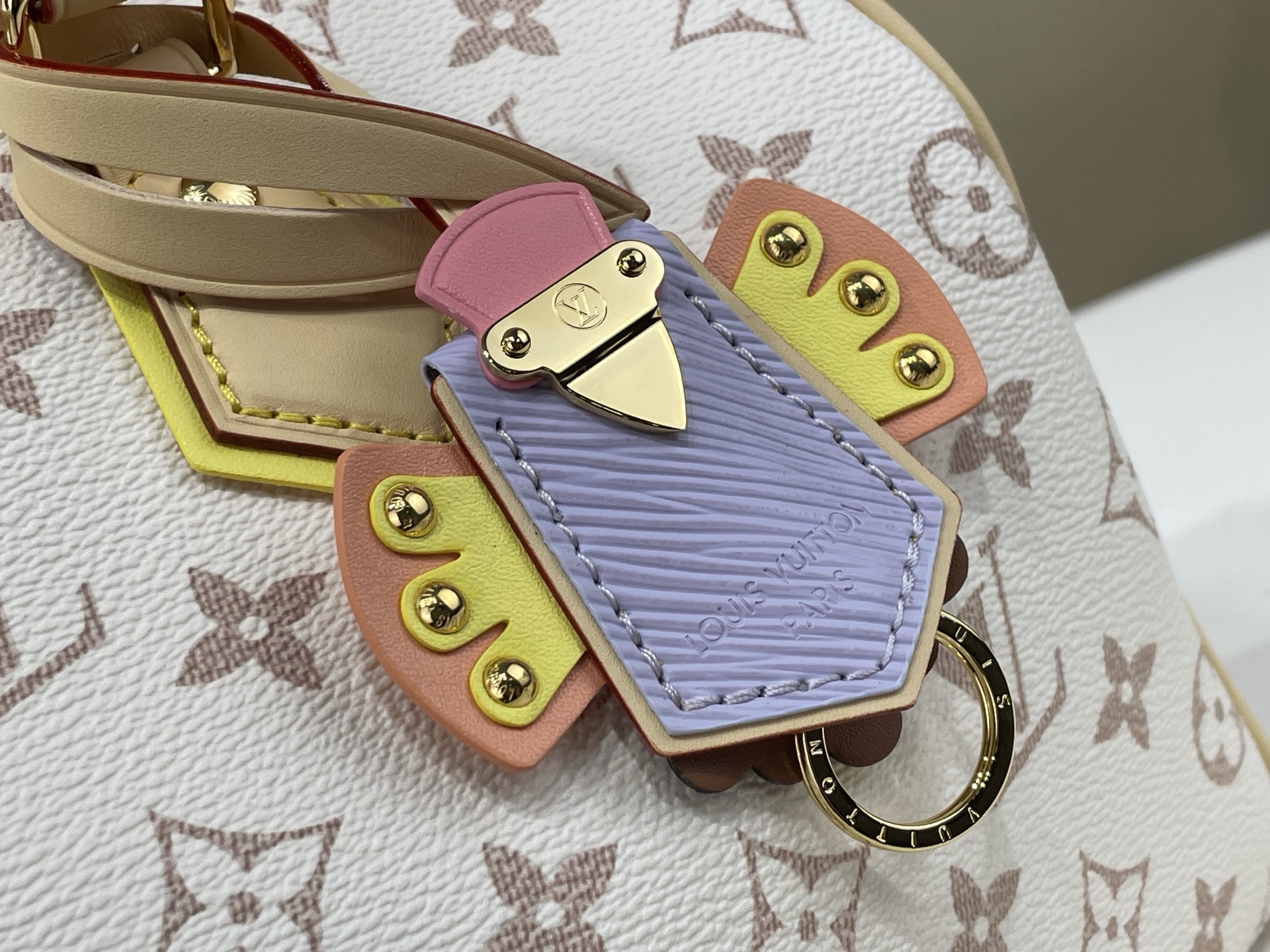 【顶级原单】M2A038✨‼️LV Crafty 系列呈现精巧 Speedy Bandoulière 手袋，致意夏日妙趣
