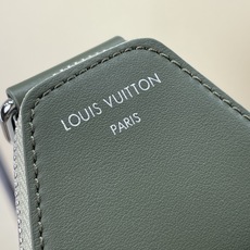 【顶级原单】【Avenue Slingbag PM 单肩 手袋】M28735 黑花/绿色 大道斜挎包以Monogram 【顶级原单】【Avenue Slingbag PM 单肩 手袋】M28735 黑花/绿色 大道斜挎包以Monogram