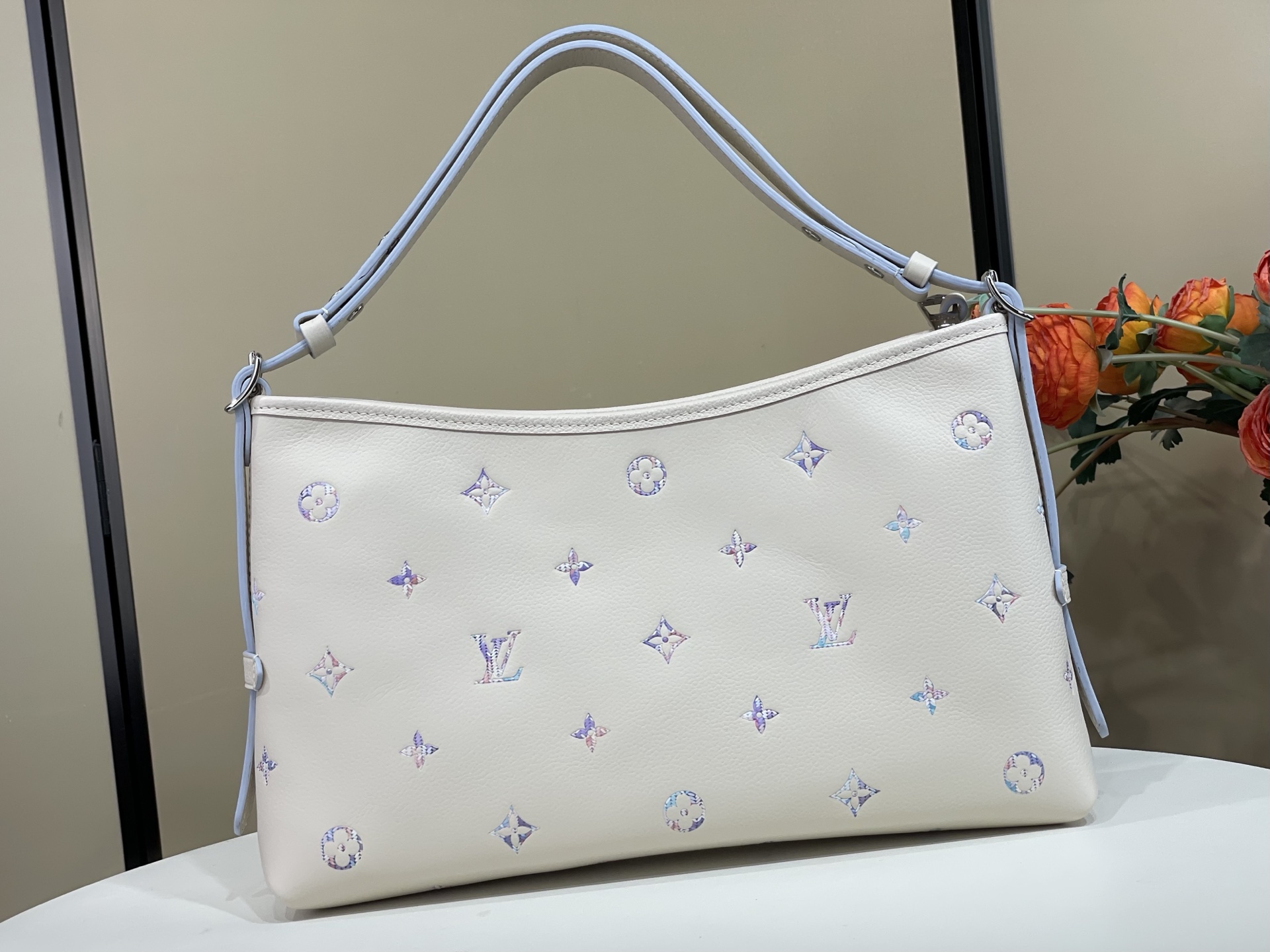 【顶级原单】【CARRYALL EAST-WEST 手袋】M2A369 白色紫色内里（渐变）本款 CarryAll 手袋
