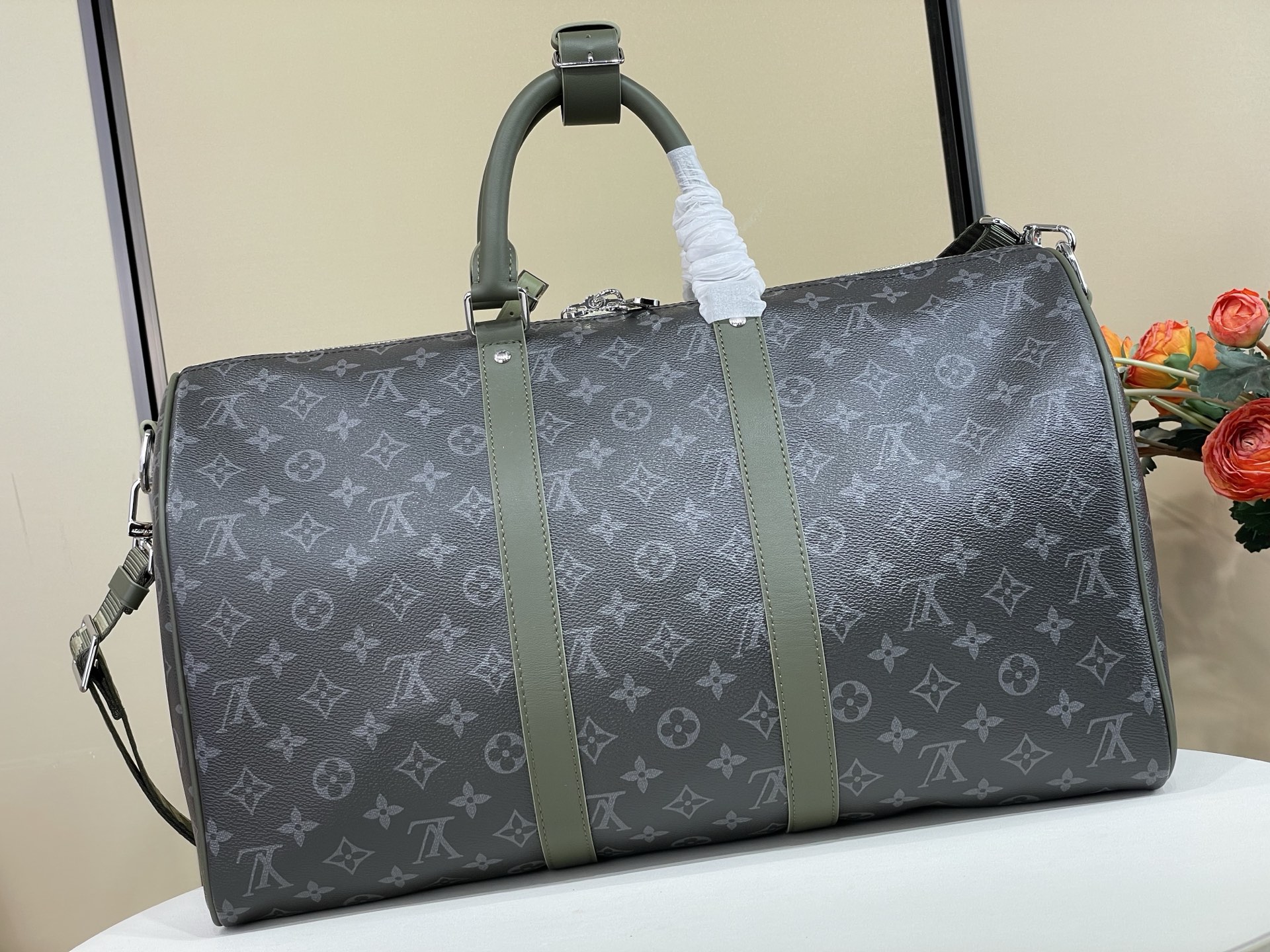 【顶级原单】【KEEPALL BANDOULIÈRE 45 旅行袋】M28837 黑花/绿色 本款 Keepall Ba