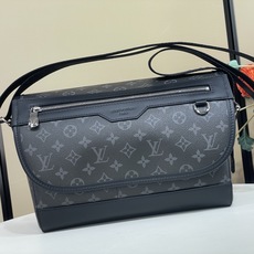 【顶级原单】【COURRIER 邮差包】M28630 黑花 本款 Courrier 邮差包取材 Monogram Ecl 【顶级原单】【COURRIER 邮差包】M28630 黑花 本款 Courrier 邮差包取材 Monogram Ecl