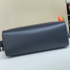 【顶级原单】【COURRIER 邮差包】M28630 黑花 本款 Courrier 邮差包取材 Monogram Ecl 【顶级原单】【COURRIER 邮差包】M28630 黑花 本款 Courrier 邮差包取材 Monogram Ecl