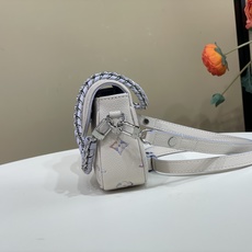 【顶级原单】【WALLET ON CHAIN IVY 手袋】M29770 白色/紫色内里(渐变)本款 Wallet On 【顶级原单】【WALLET ON CHAIN IVY 手袋】M29770 白色/紫色内里(渐变)本款 Wallet On