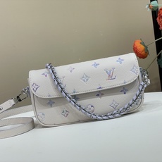 【顶级原单】【WALLET ON CHAIN IVY 手袋】M29770 白色/紫色内里(渐变) 本款 Wallet O 【顶级原单】【WALLET ON CHAIN IVY 手袋】M29770 白色/紫色内里(渐变) 本款 Wallet O