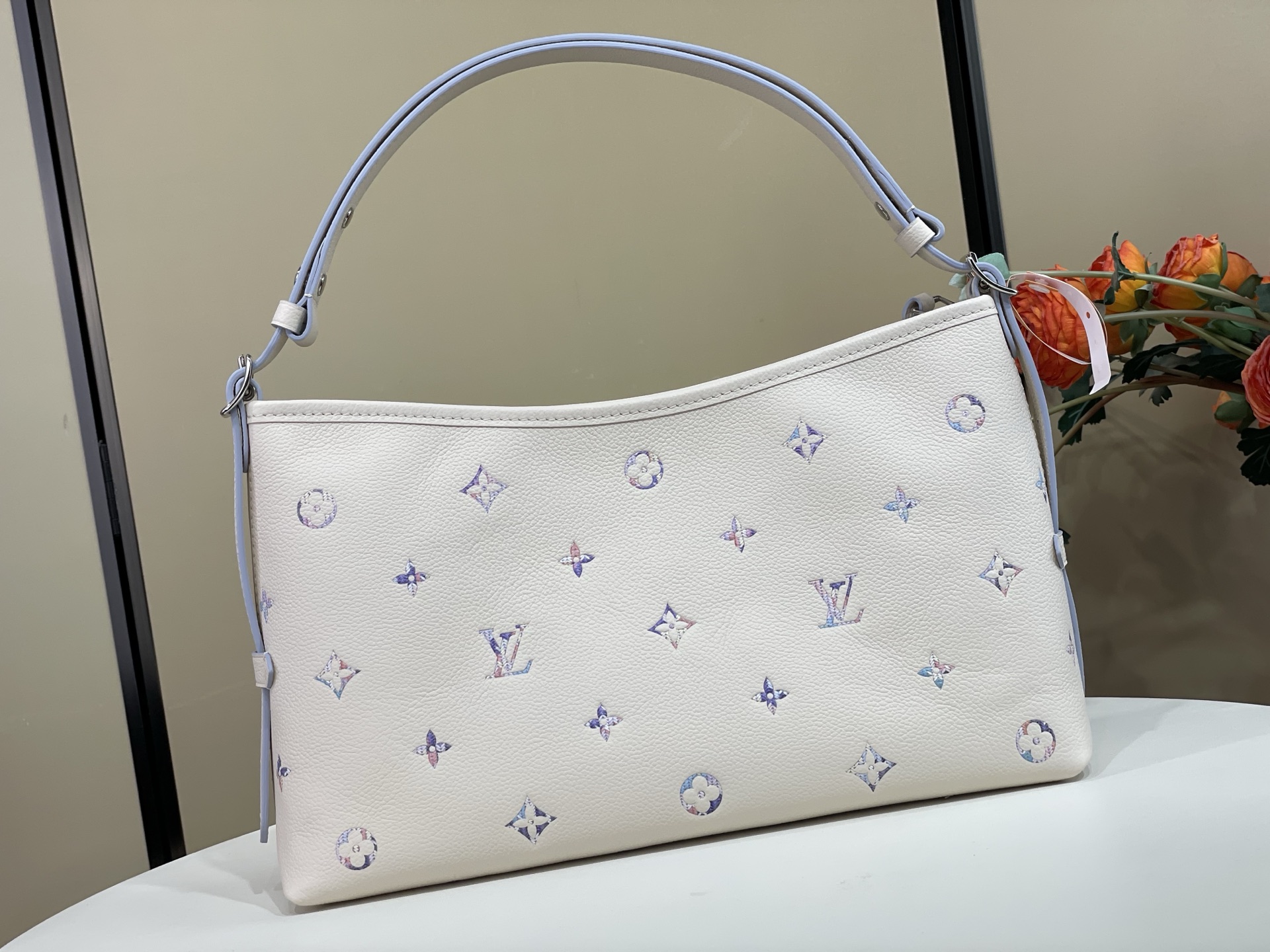 【顶级原单】【CARRYALL EAST-WEST 手袋】M2A369 白色/紫色内里（渐变） 本款 CarryAll 