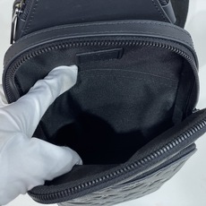 【顶级原单】【Avenue Slingbag PM 单肩胸包】M2A354 黑色 (压花) Avenue Slingba 【顶级原单】【Avenue Slingbag PM 单肩胸包】M2A354 黑色 (压花) Avenue Slingba