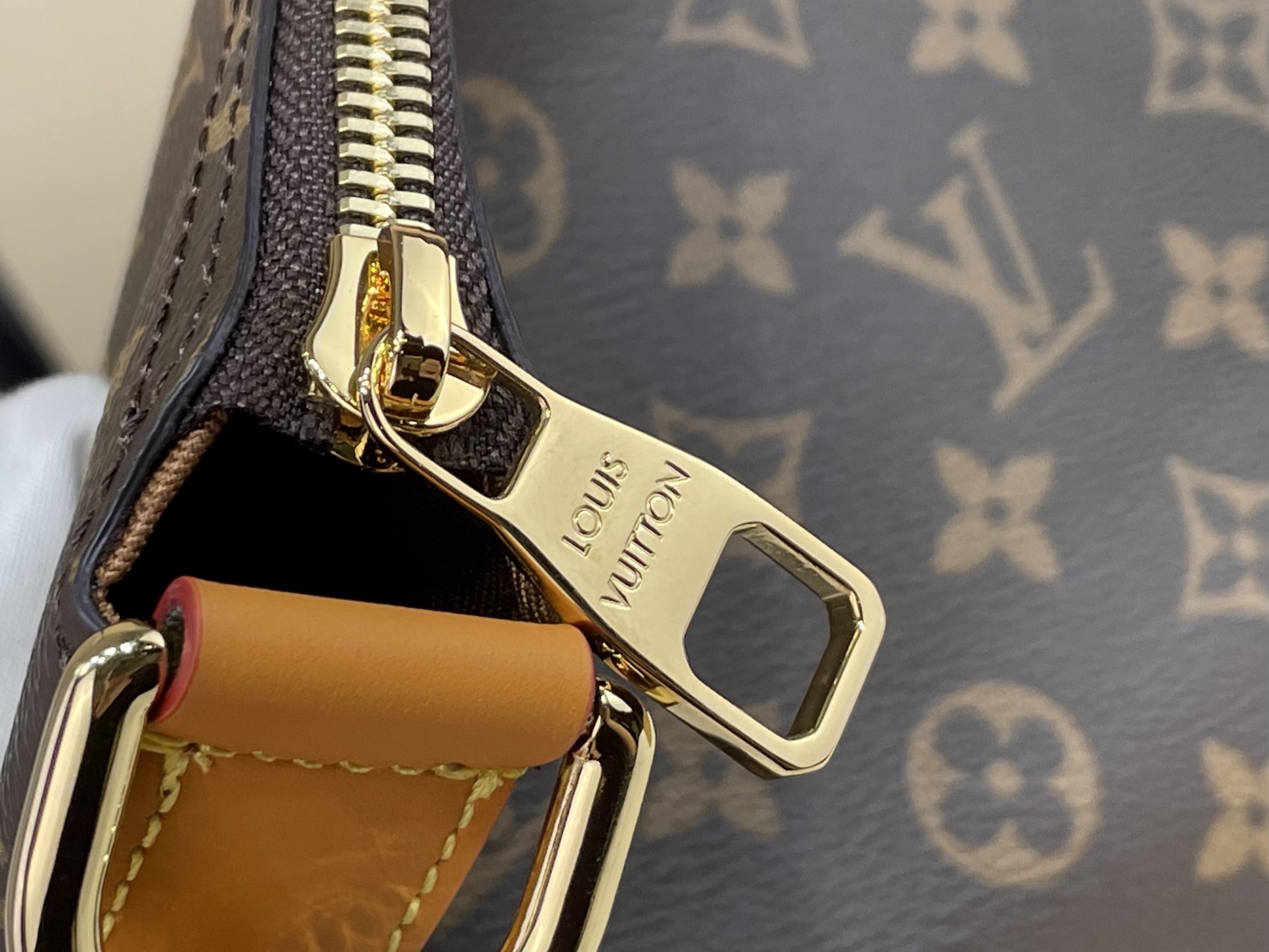 【顶级原单】【VAGABOND HOBO 小号手袋】M29596 老花(复古 PVC) 本款 Vagabond Hobo 【顶级原单】【VAGABOND HOBO 小号手袋】M29596 老花(复古 PVC) 本款 Vagabond Hobo