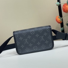 【顶级原单】【BOSPHORE 迷你邮差手袋 】m12599 黑花 Bosphore 迷你手袋得名于品牌 2000 年代 【顶级原单】【BOSPHORE 迷你邮差手袋 】m12599 黑花 Bosphore 迷你手袋得名于品牌 2000 年代