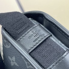 【顶级原单】【BOSPHORE 迷你邮差手袋 】m12599 黑花 Bosphore 迷你手袋得名于品牌 2000 年代 【顶级原单】【BOSPHORE 迷你邮差手袋 】m12599 黑花 Bosphore 迷你手袋得名于品牌 2000 年代