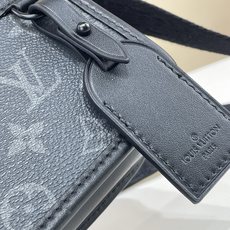 【顶级原单】【BOSPHORE 迷你邮差手袋 】m12599 黑花 Bosphore 迷你手袋得名于品牌 2000 年代 【顶级原单】【BOSPHORE 迷你邮差手袋 】m12599 黑花 Bosphore 迷你手袋得名于品牌 2000 年代