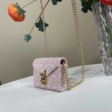 【顶级原单】【POUCH METIS 腰带】 M4930Z 粉色(提花) 本款 LV Pouch Metis 腰带以考究 【顶级原单】【POUCH METIS 腰带】 M4930Z 粉色(提花) 本款 LV Pouch Metis 腰带以考究