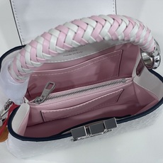 【顶级原单】【Capucines mini 手袋 】M48865 白色/粉色(编织手柄-牛皮压鸵鸟纹) 高贵的鸵鸟皮纹 【顶级原单】【Capucines mini 手袋 】M48865 白色/粉色(编织手柄-牛皮压鸵鸟纹) 高贵的鸵鸟皮纹