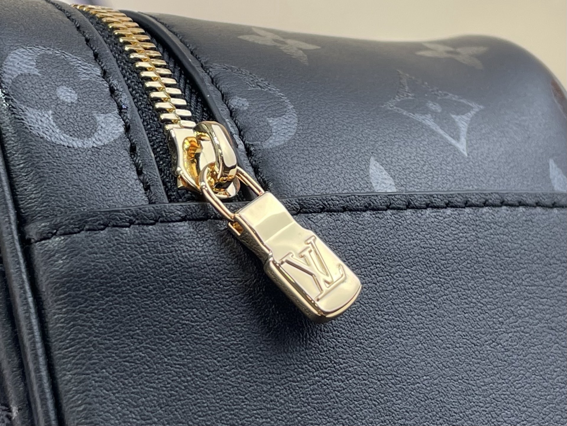 【顶级原单】【VANITY CHAIN POUCH 手袋】M3A372 黑花丝印 本款 Vanity Chain Pou 【顶级原单】【VANITY CHAIN POUCH 手袋】M3A372 黑花丝印 本款 Vanity Chain Pou