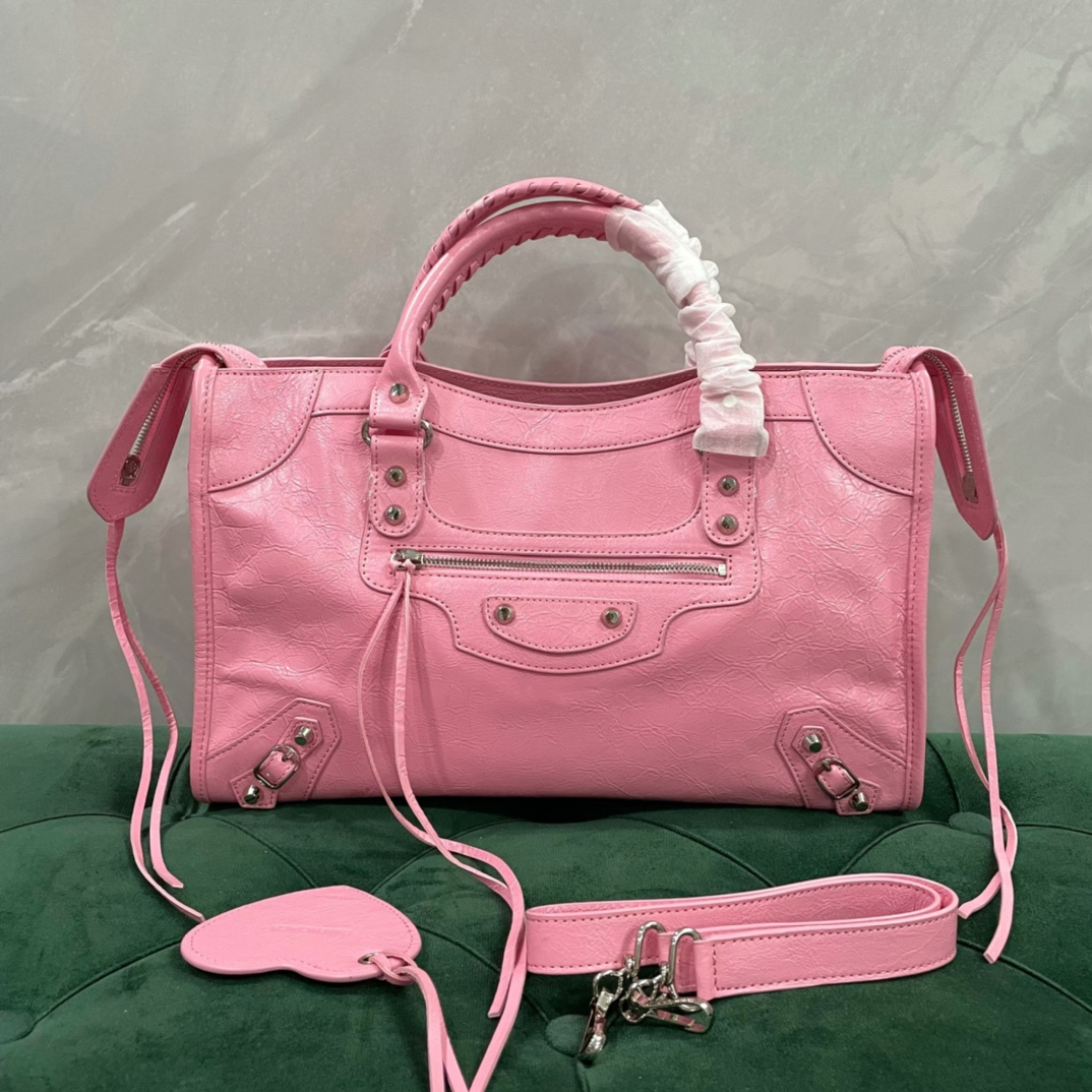 Balenciaga Taschen Handtaschen Umhängetaschen  & Schultertaschen Rosa Schaffell Fashion Motorrad