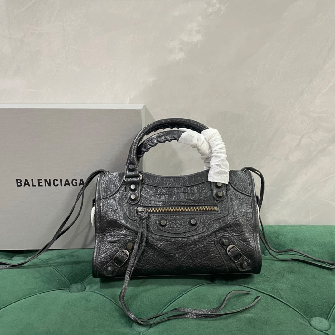 Balenciaga Taschen Handtaschen Umhängetaschen  & Schultertaschen Schwarz Orange Rot Schaffell Fashion Mini