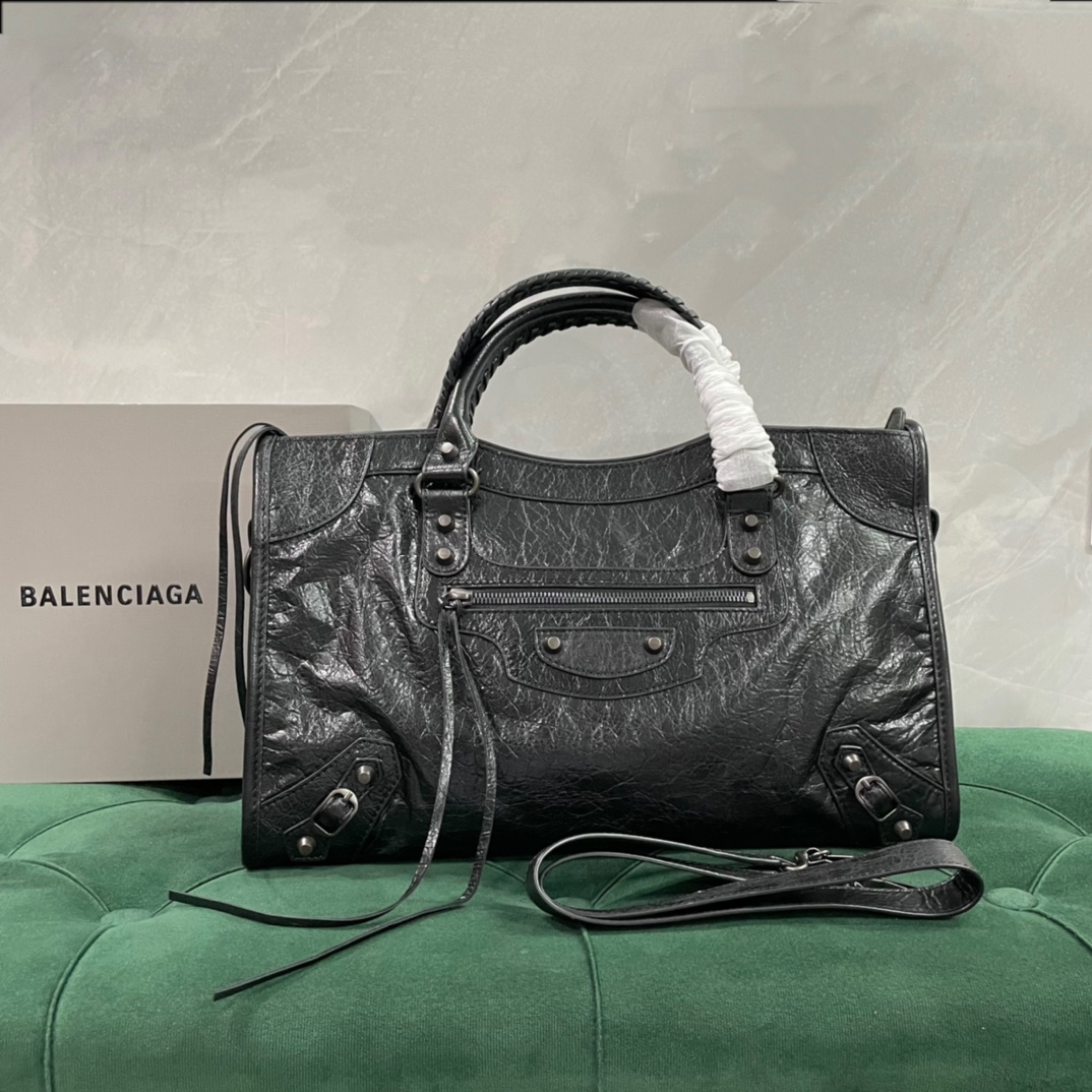 Balenciaga Taschen Handtaschen Umhängetaschen  & Schultertaschen Schwarz Schaffell Fashion Motorrad