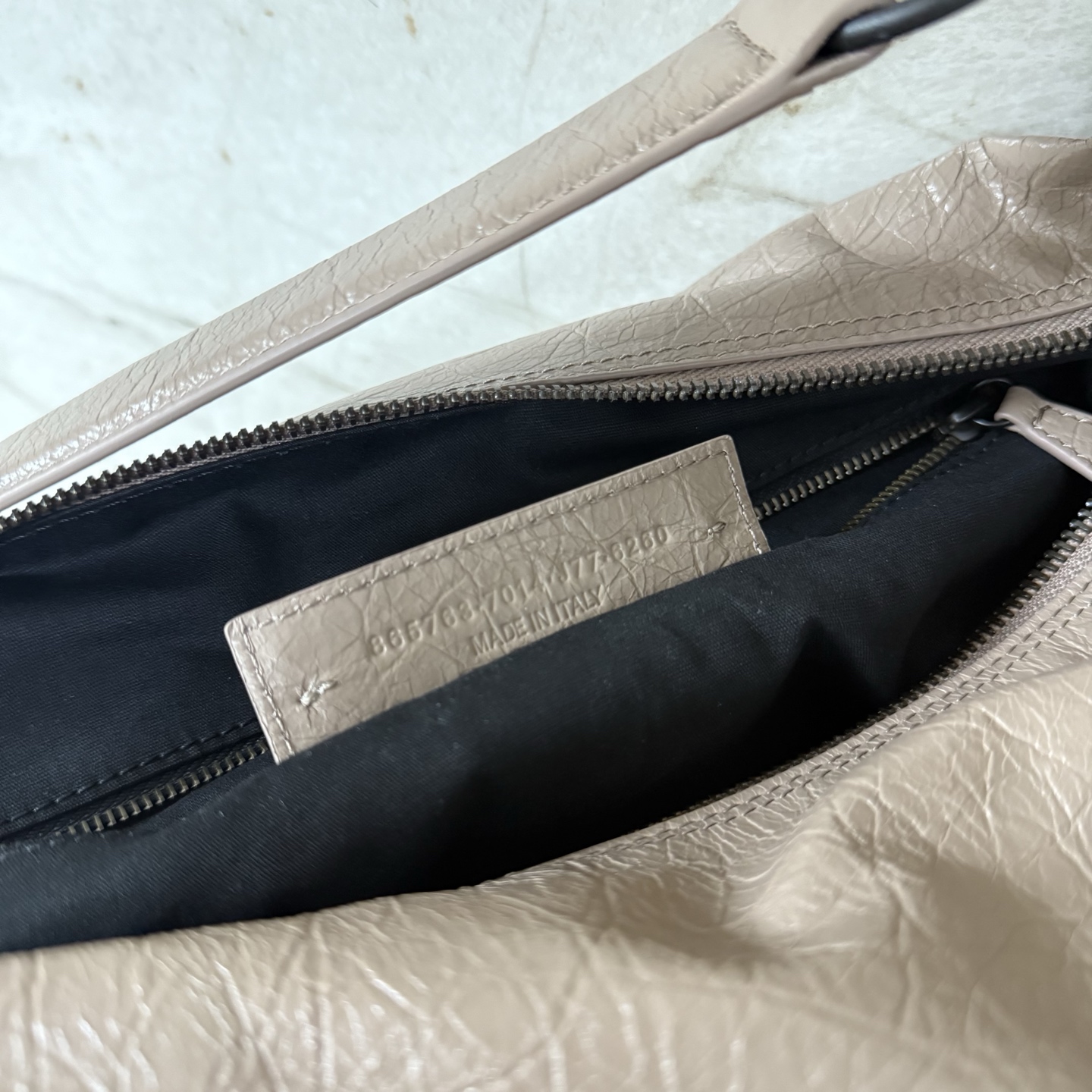 Givenchy Classic Luxury Handbag Shoulder Crossbody Bag Ref 7