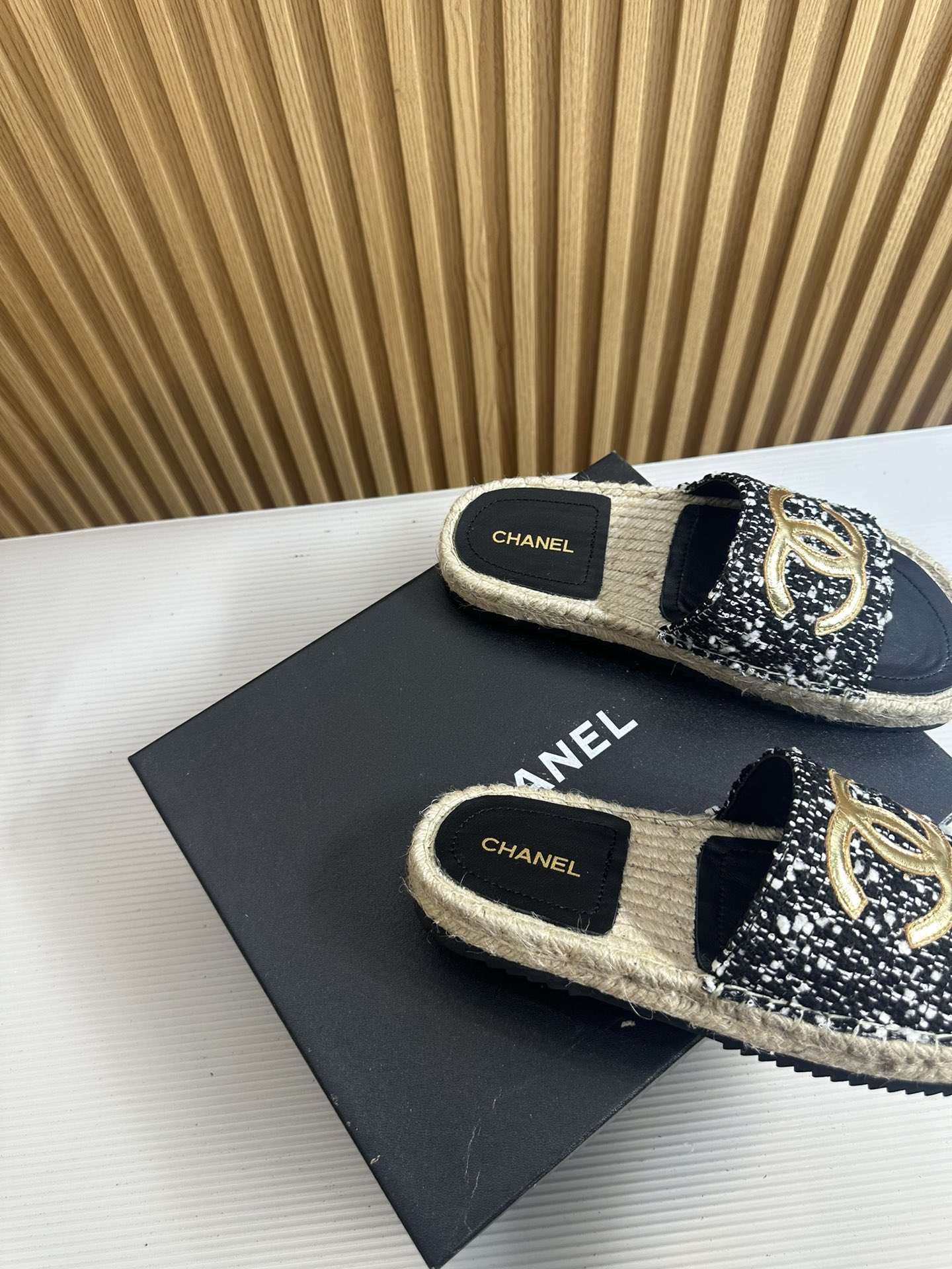 Chanel CHANE* ｜小香23S春夏新品大双C草编渔夫拖鞋
