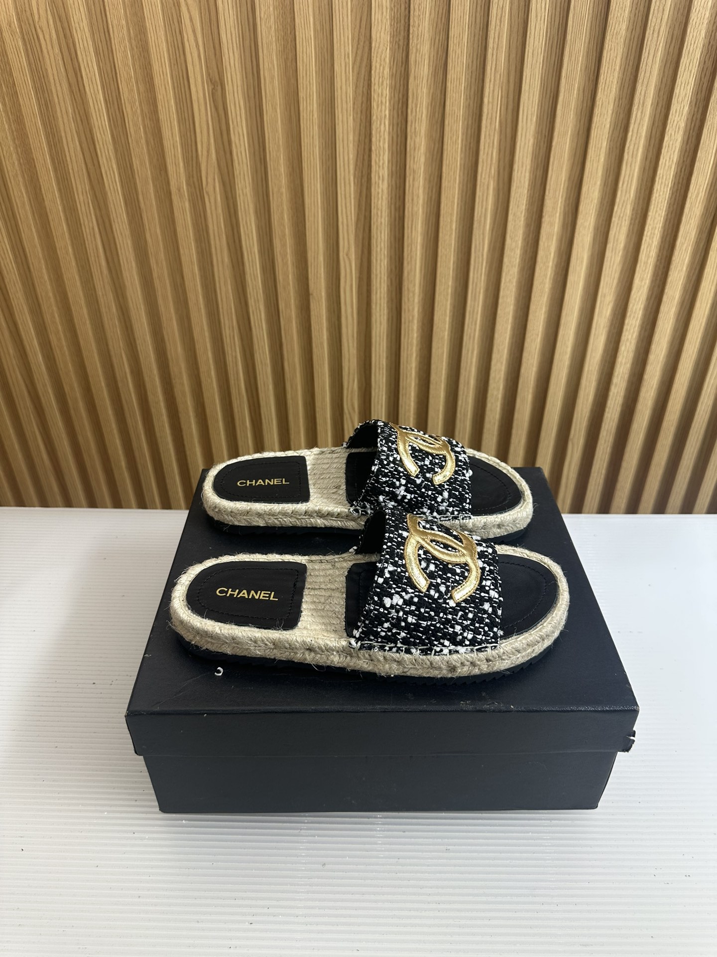 Chanel CHANE* ｜小香23S春夏新品大双C草编渔夫拖鞋