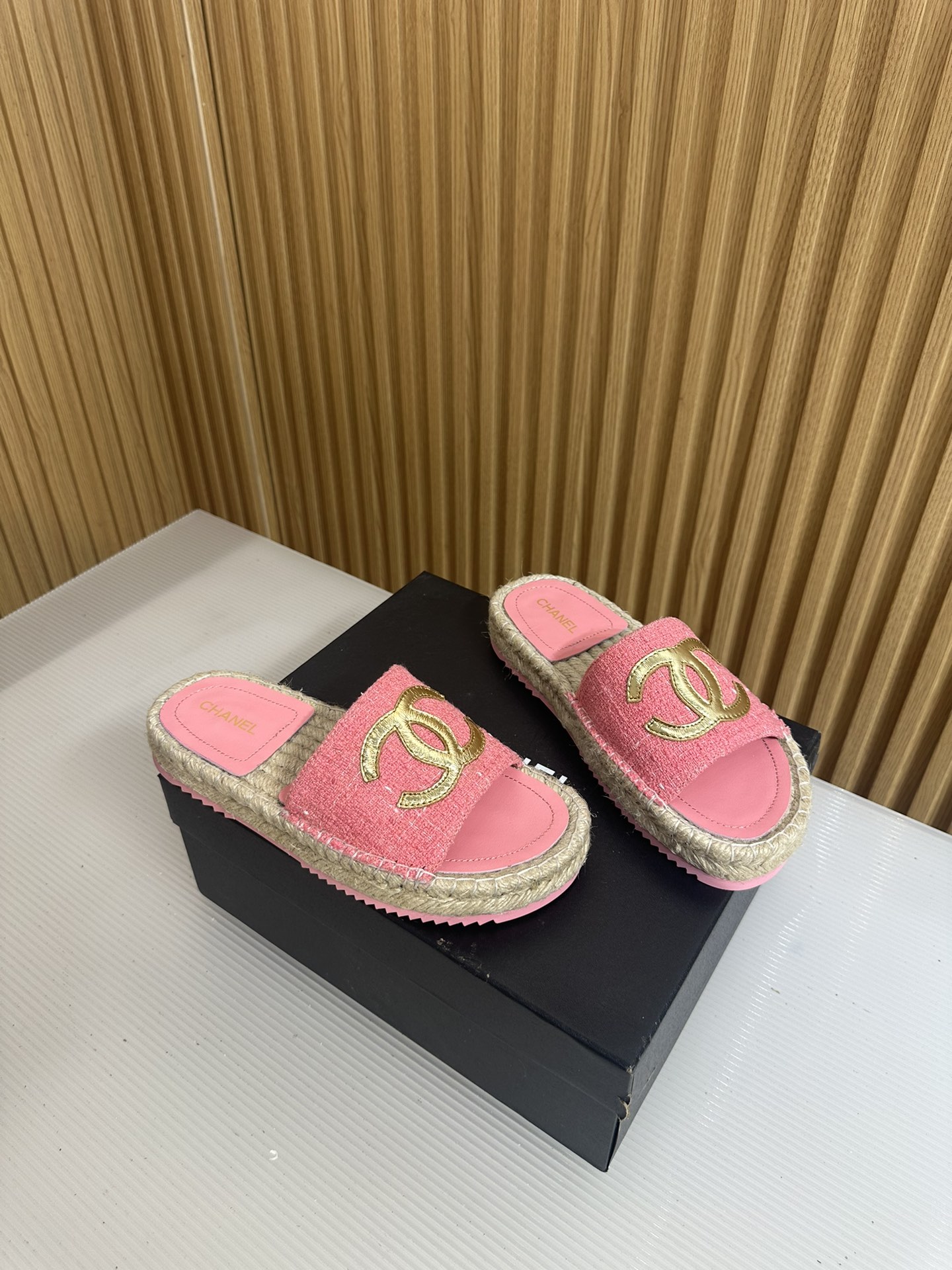 Chanel CHANE* ｜小香23S春夏新品大双C草编渔夫拖鞋